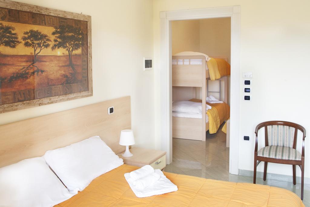 Blu Hotel San Nicola Manfredi ภายนอก รูปภาพ