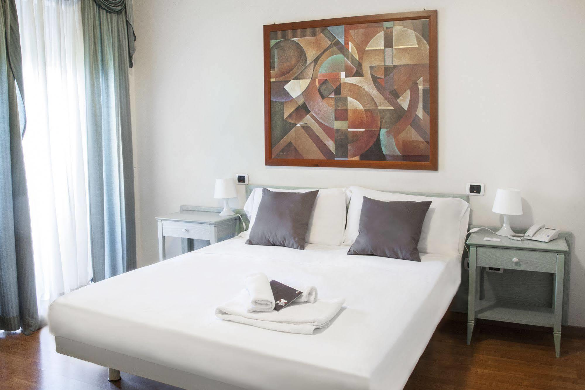 Blu Hotel San Nicola Manfredi ภายนอก รูปภาพ