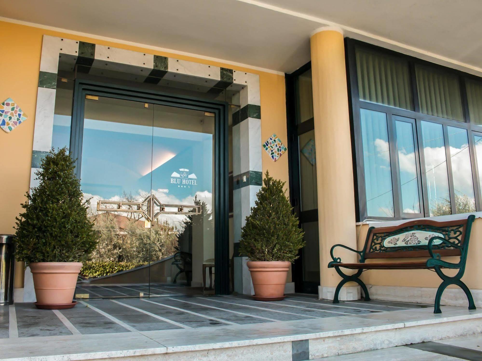 Blu Hotel San Nicola Manfredi ภายนอก รูปภาพ