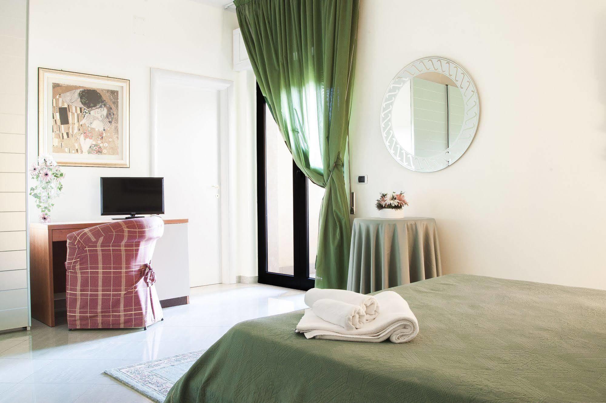 Blu Hotel San Nicola Manfredi ภายนอก รูปภาพ